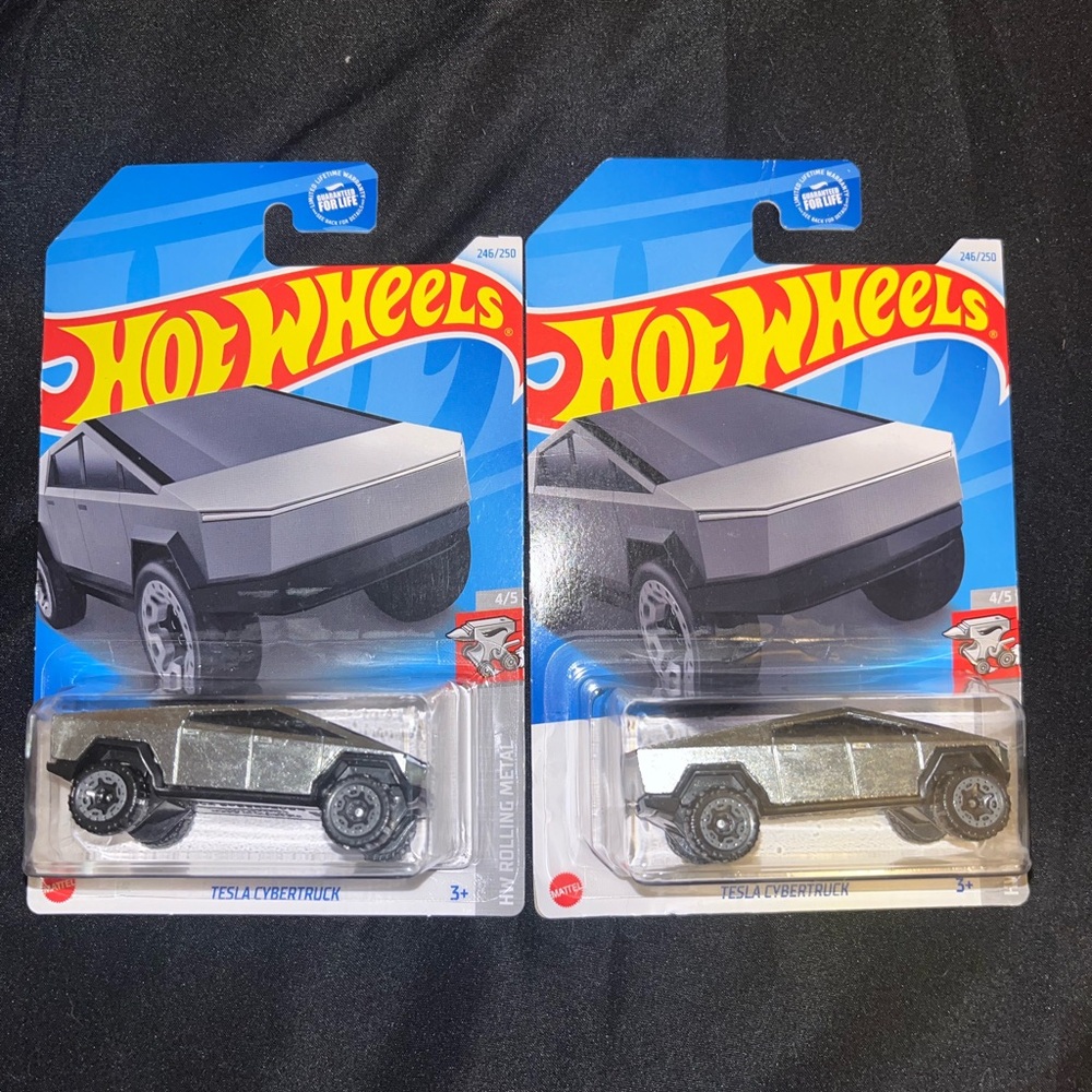 Hot Wheels Tesla Cybertruck Lot